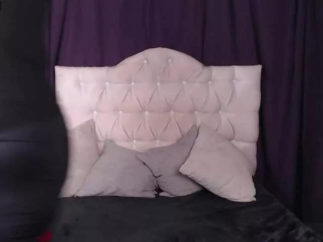 Offline AgathaTenebri on BongaCams