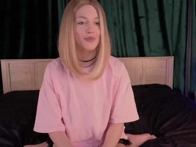 Offline AlenGrace on BongaCams