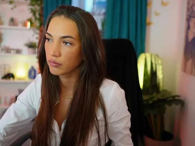 Freechat AlexisLovee on BongaCams