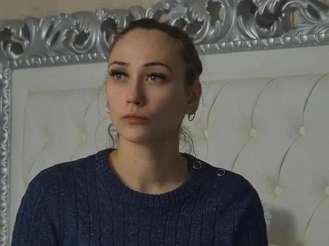 Offline AliceMunro on BongaCams