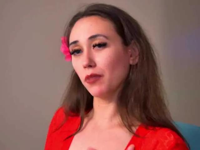 Offline AliceMunro on BongaCams