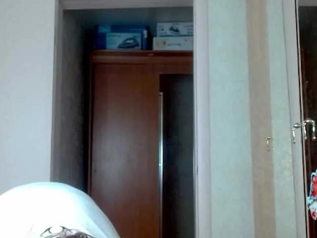 Offline aliiicestone on BongaCams