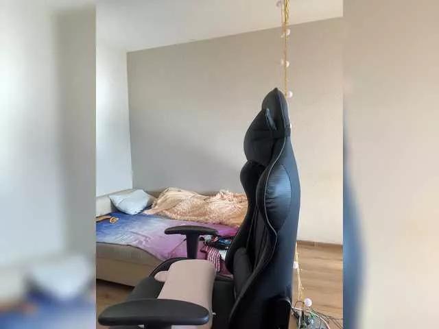 Offline altertyan on BongaCams