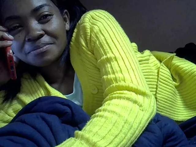 Offline Angelinah75 on BongaCams