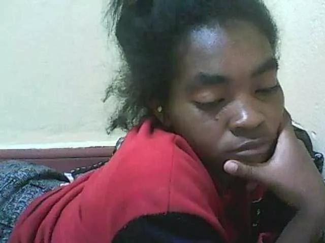 Offline Angelinah75 on BongaCams