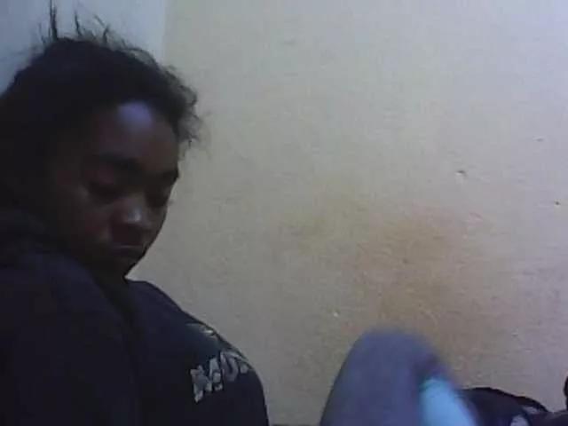 Offline Angelinah75 on BongaCams