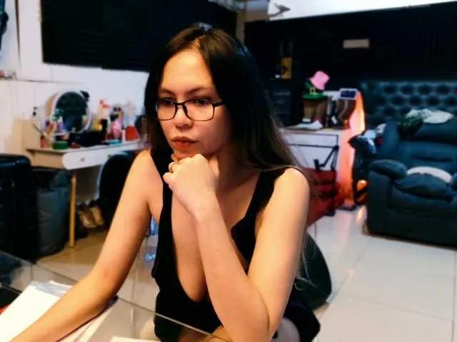 Freechat angelinasia on BongaCams