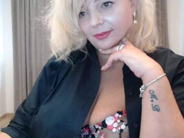 Offline aniutkamau on BongaCams