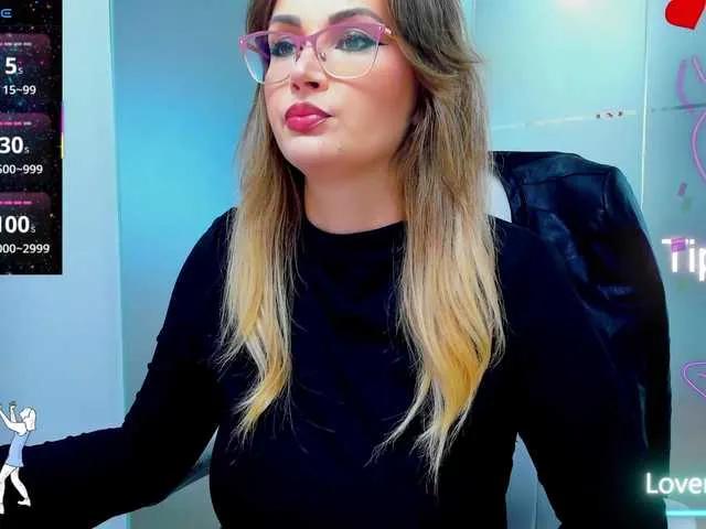 Freechat anyarosses on BongaCams