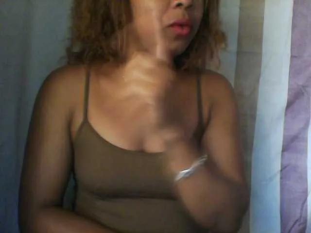 Offline Baby-giiirl23 on BongaCams