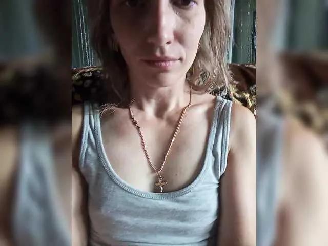 BabyLove4432 on BongaCams 