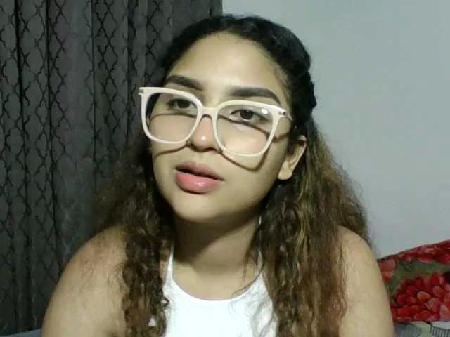 Offline barbie2mich on BongaCams