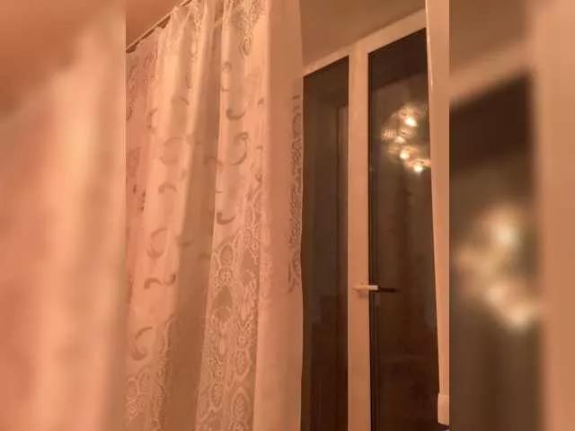 Offline Bellisaa on BongaCams
