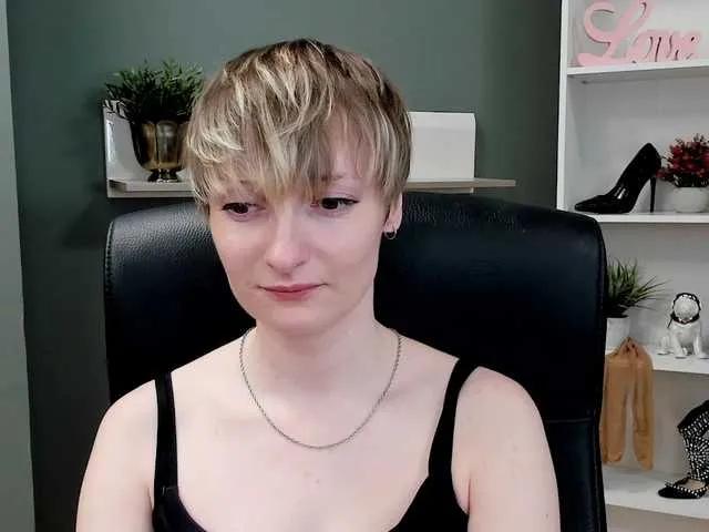 BlairPlay on BongaCams