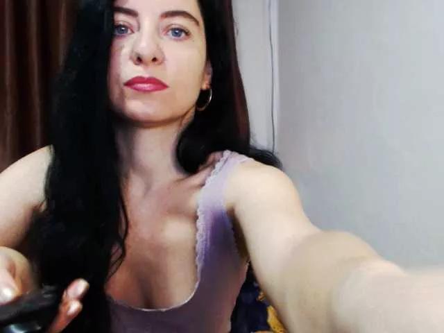 Offline blueyesbaby on BongaCams