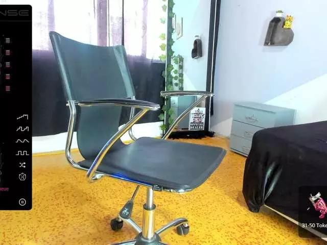 Offline BrianaMiller on BongaCams