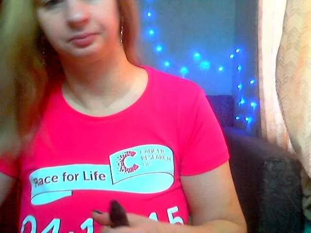 Freechat BustyBlondy on BongaCams