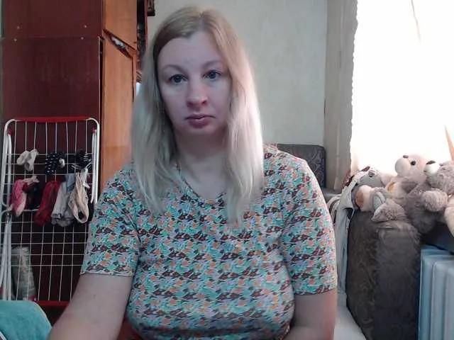 Freechat BustyBlondy on BongaCams