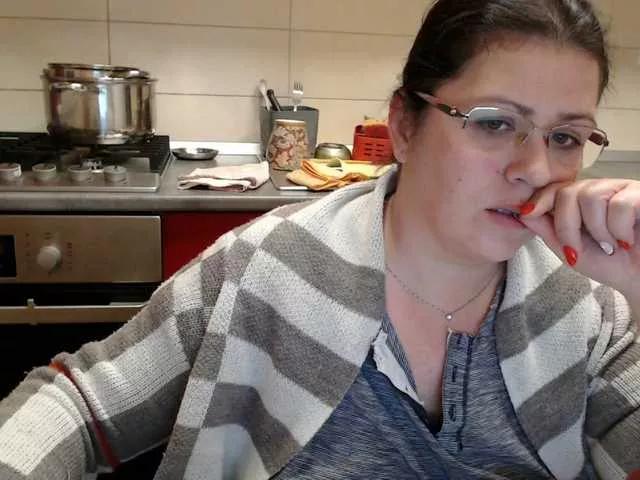 Offline carolina30 on BongaCams