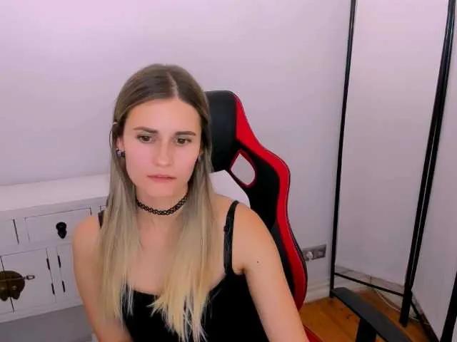 Freechat CatrinGood on BongaCams