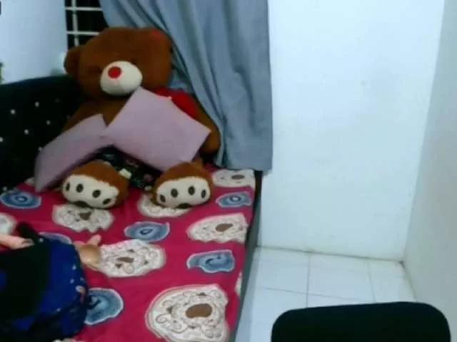 Offline charrysexy on BongaCams