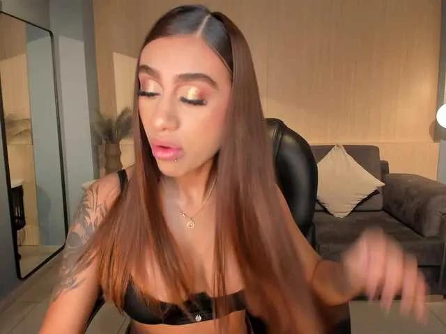 Offline DannaCruz on BongaCams