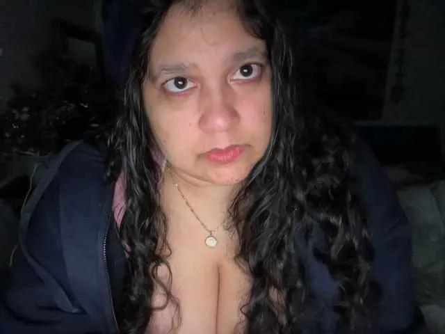 Offline DUMBHOEMELANIE on BongaCams