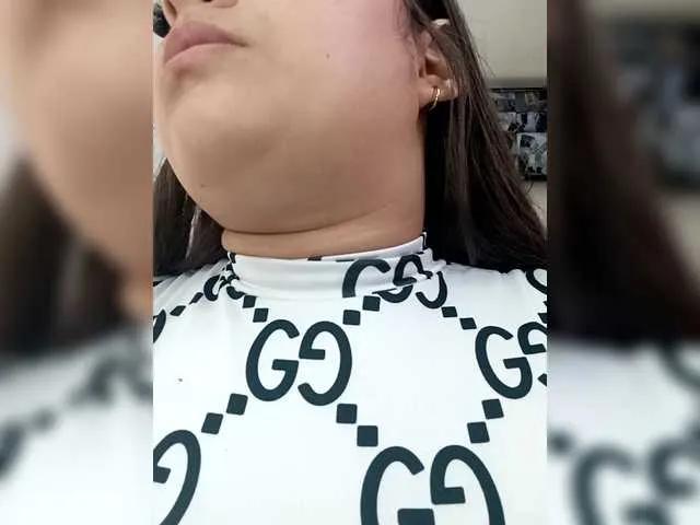 Freechat EinnyMure on BongaCams