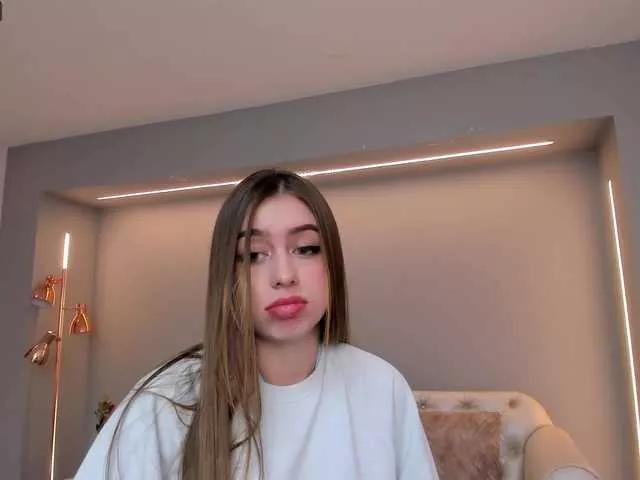 EllaClark on BongaCams 