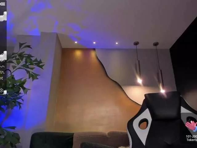 EllaClark on BongaCams 