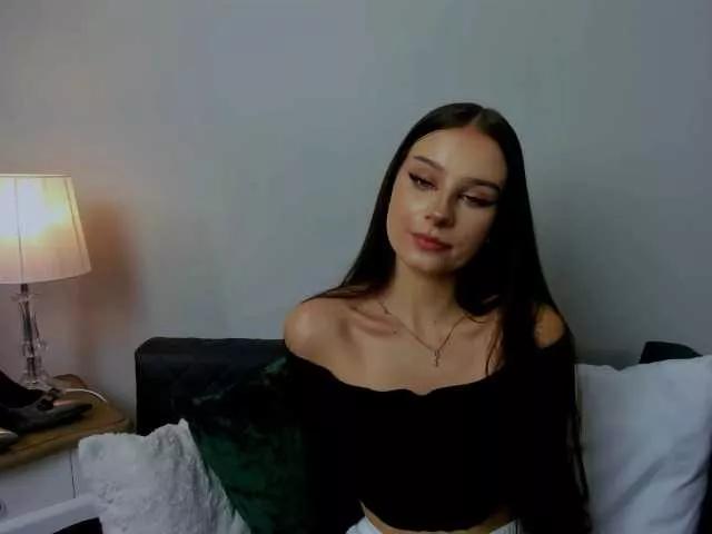 Offline EmilyDirty on BongaCams