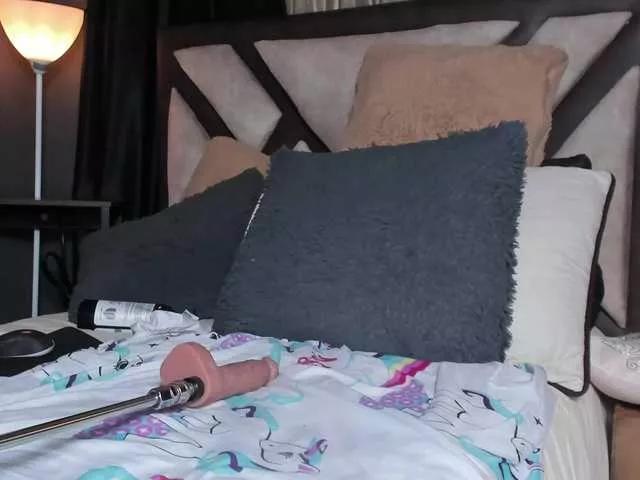 Offline Emilyjhonson-1 on BongaCams