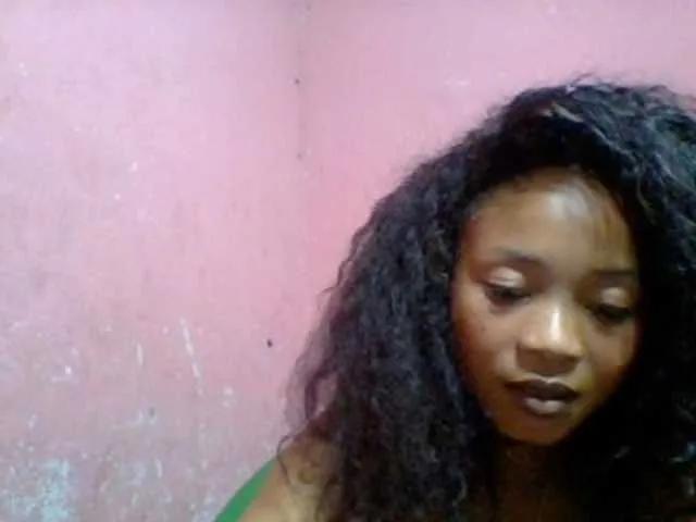 Freechat Estelahh on BongaCams