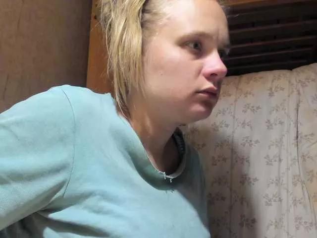 esterjohns on BongaCams 
