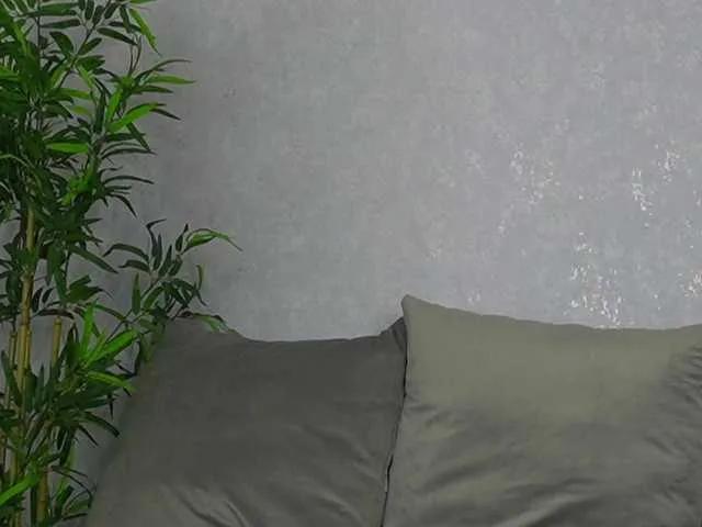 Offline EveWilder on BongaCams