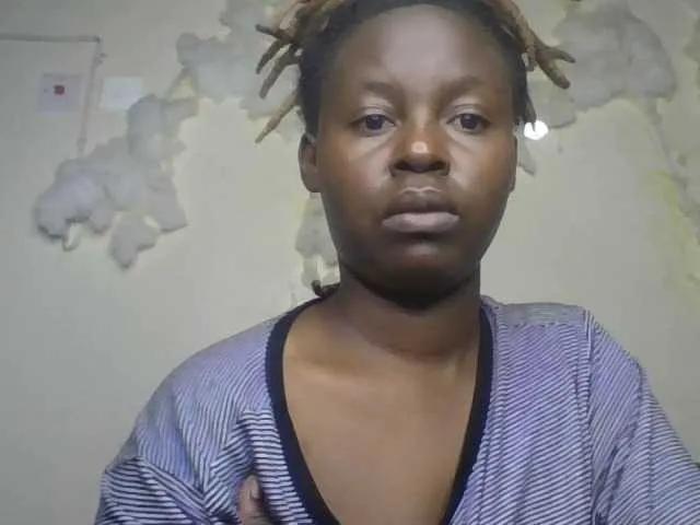 Freechat freakcurvy8 on BongaCams