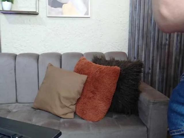 Freechat GagingZhara on BongaCams