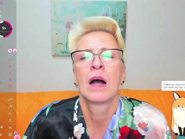 Offline iamyourdream89 on BongaCams