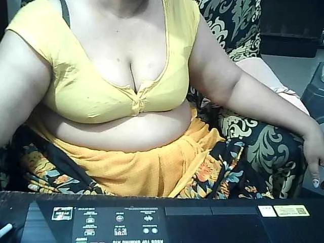 Offline Indianbhabhimilf40 on BongaCams