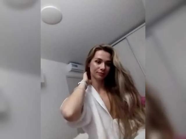 Offline Irina11 on BongaCams