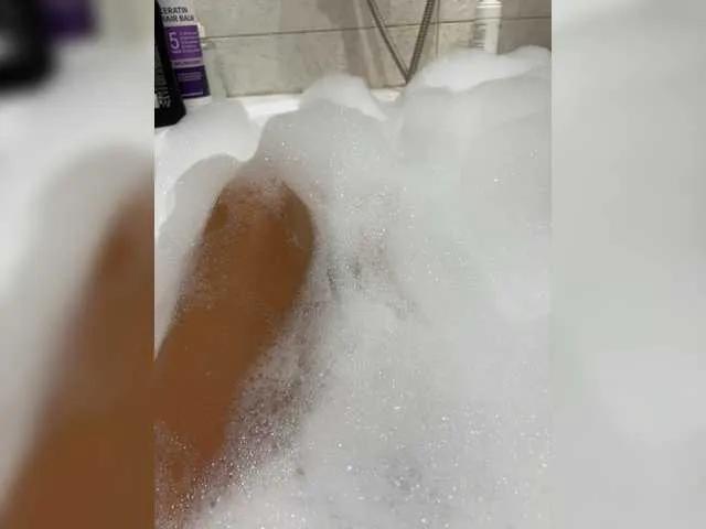 Irini on BongaCams 