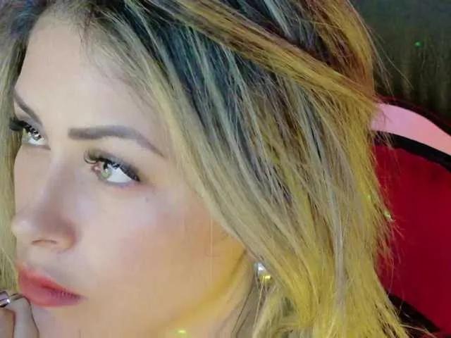 Offline Ivypoison10 on BongaCams