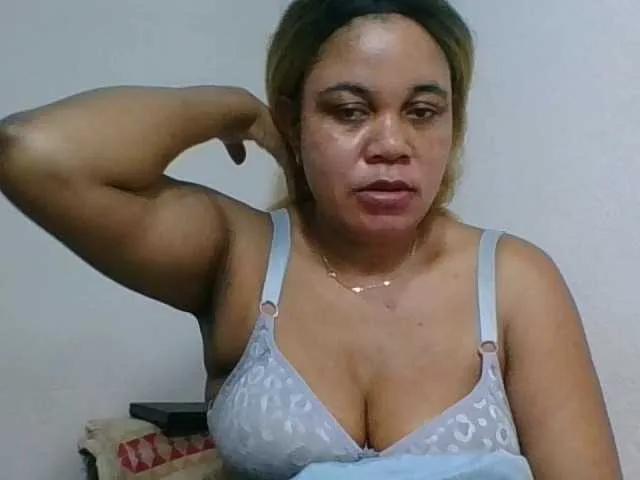 JELLA1 on BongaCams 