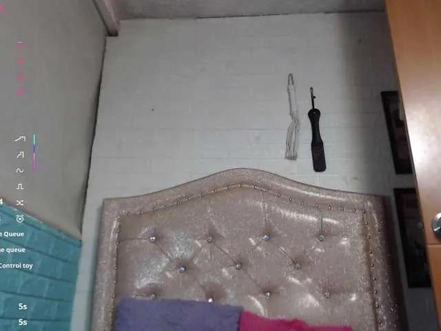 Offline KataleyaStiward on BongaCams