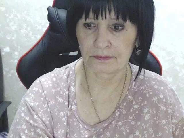 Offline KatarinaGloss on BongaCams