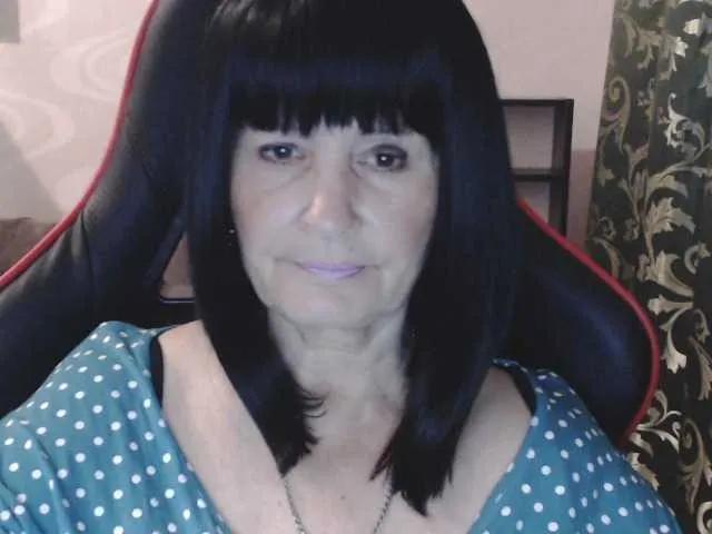 Offline KatarinaGloss on BongaCams