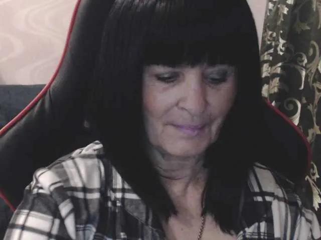 Offline KatarinaGloss on BongaCams