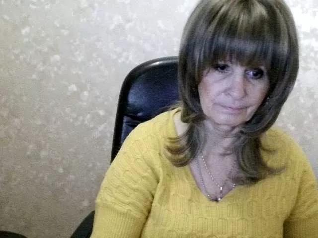 Offline KatarinaGloss on BongaCams