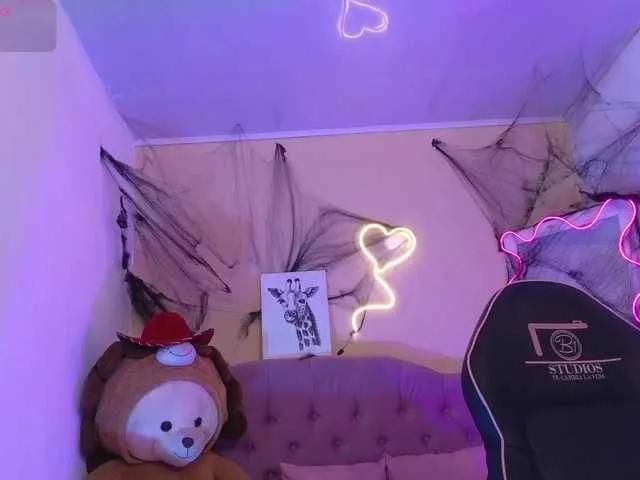 Offline KISSI-TAY on BongaCams