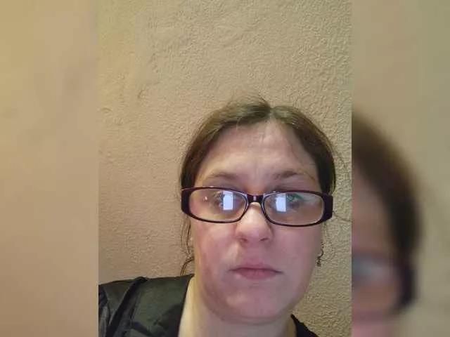 Offline lanaxxx1 on BongaCams